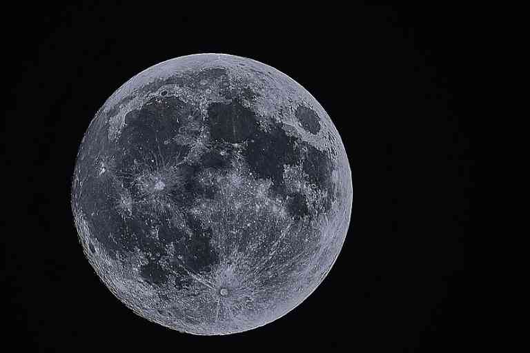 Cuándo será la luna llena de abril 2024 según el calendario lunar